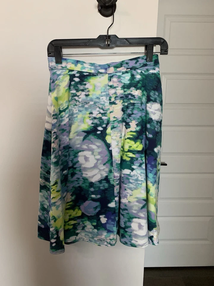 Falda Cynthia Rowley Acuarela Línea A Con Bolsillos Talla XS USADA EN EXCELENTE ESTADO Foto 2 de 4