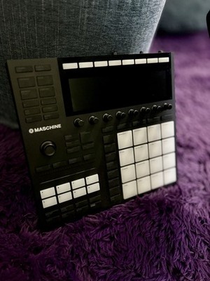 Native Instruments Maschine MK3 Midi Controller (Excellent Condition W/ Case)