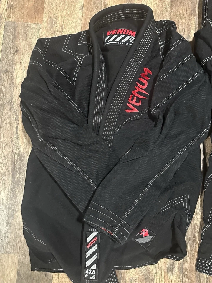 Venum Power 2.0 BJJ Gi negro y rojo A3.5 aprobado por IBJJF Foto 2 de 4