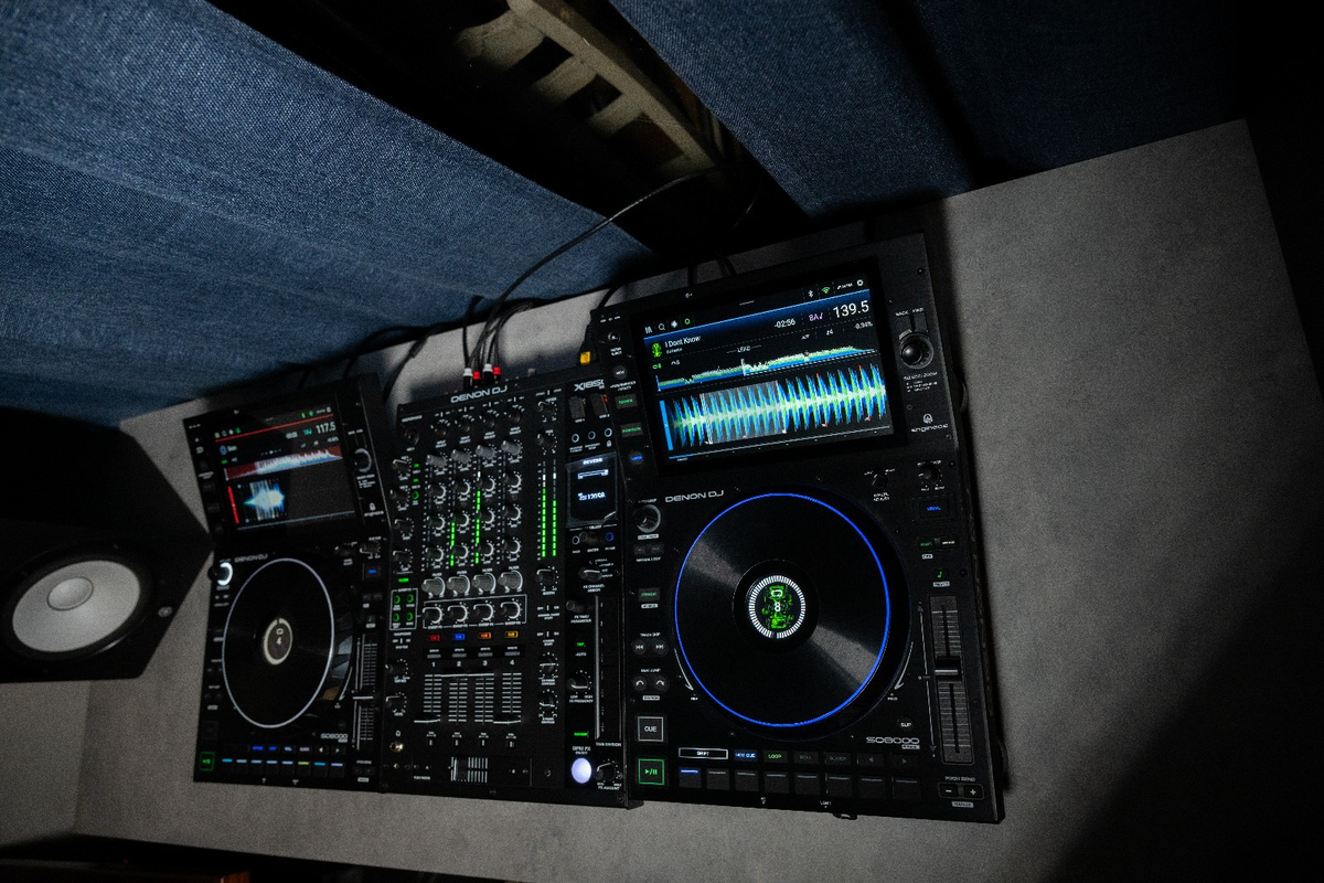 Denon DJ Setup: (2) SC6000 Prime Players + X1850 Mixer | eBay