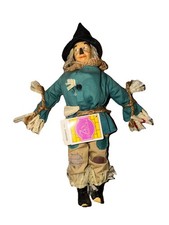 Presents Wizard of Oz Scarecrow NWT