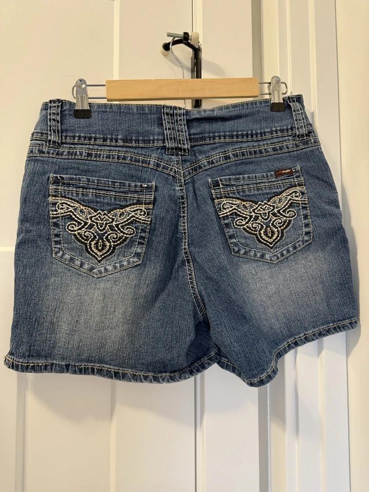 Pantalones cortos vaqueros Angels para mujer azules, talla 10/30, abertura lateral elástica para la pierna Foto 4 de 4