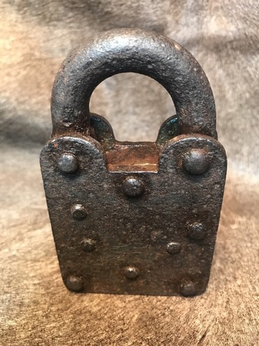 Antique Padlock With Original Key.#999 Super Medium Uper Locks. Does Not Work! - Picture 5 of 10