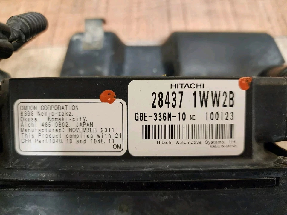 11 - 12 Infiniti FX35 FX50 Distance Control Radar Sensor Module 28437 1WW2B OEM - Image 3 of 4