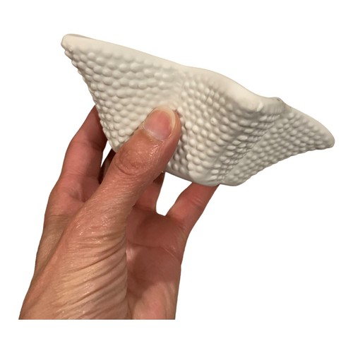 Starfish Trinket Dish Ceramic Coastal Decor 3D Details 6” Keepsake White Tray - Picture 5 of 10