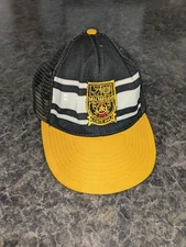 Vintage Michelob Three Stripe Trucker Mesh Snapback Hat Beer Alcohol (H2)