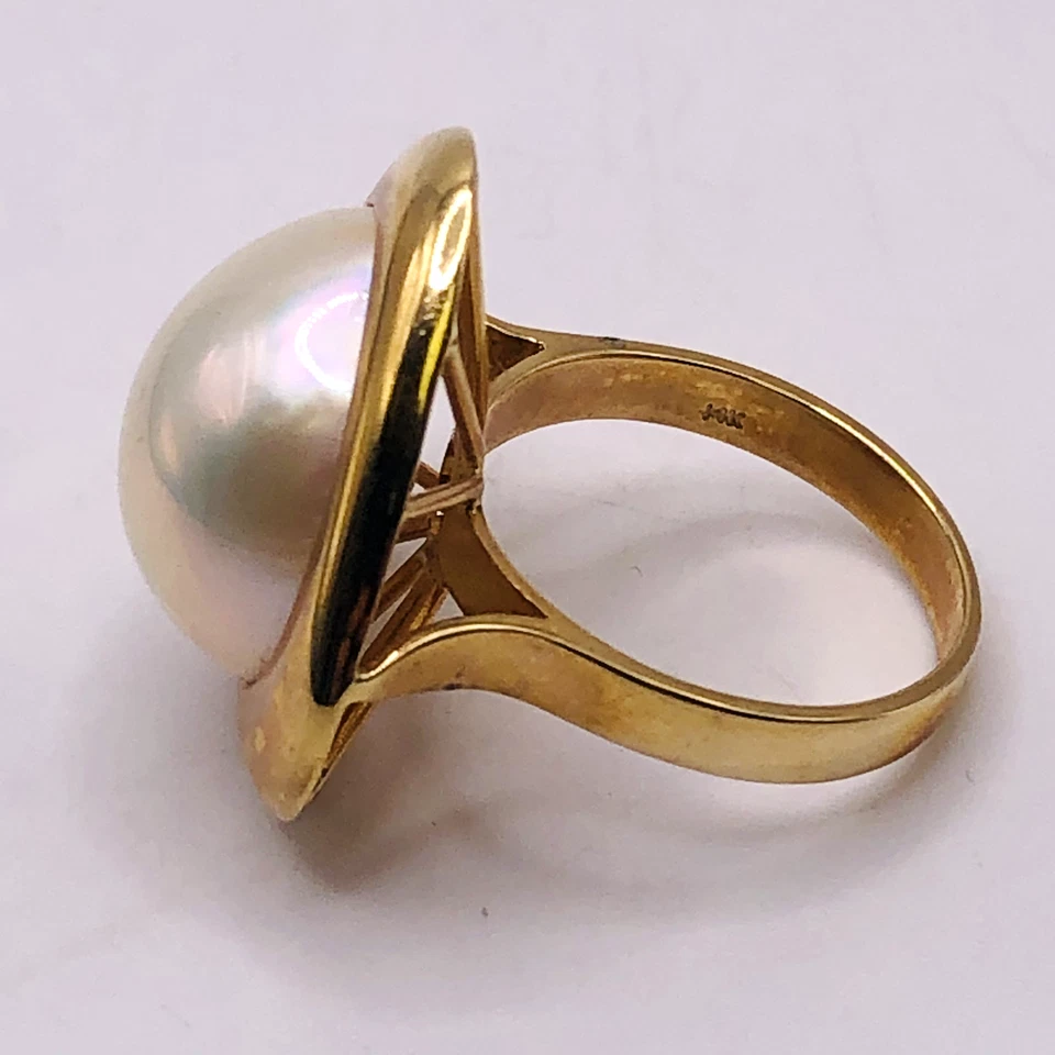 Antiguo anillo de cóctel redondo de perlas Mabe naturales de oro amarillo de 14K 7,60 g Foto 2 de 4