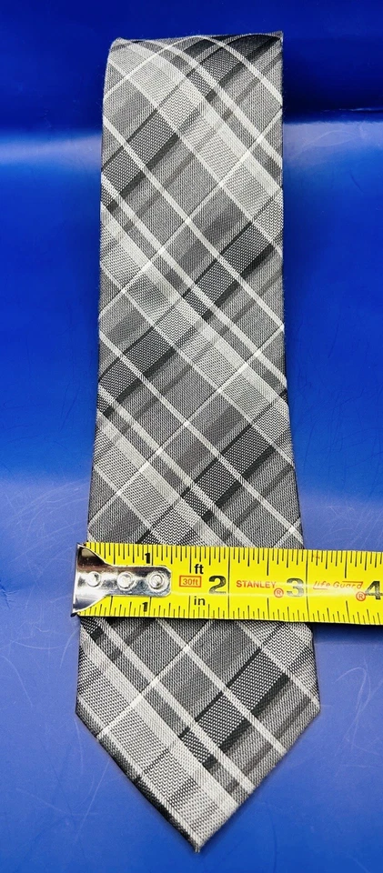 Gravata de pescoço masculina Calvin Klein padrão xadrez preto e branco em excelente estado usado - Imagem 4 de 4