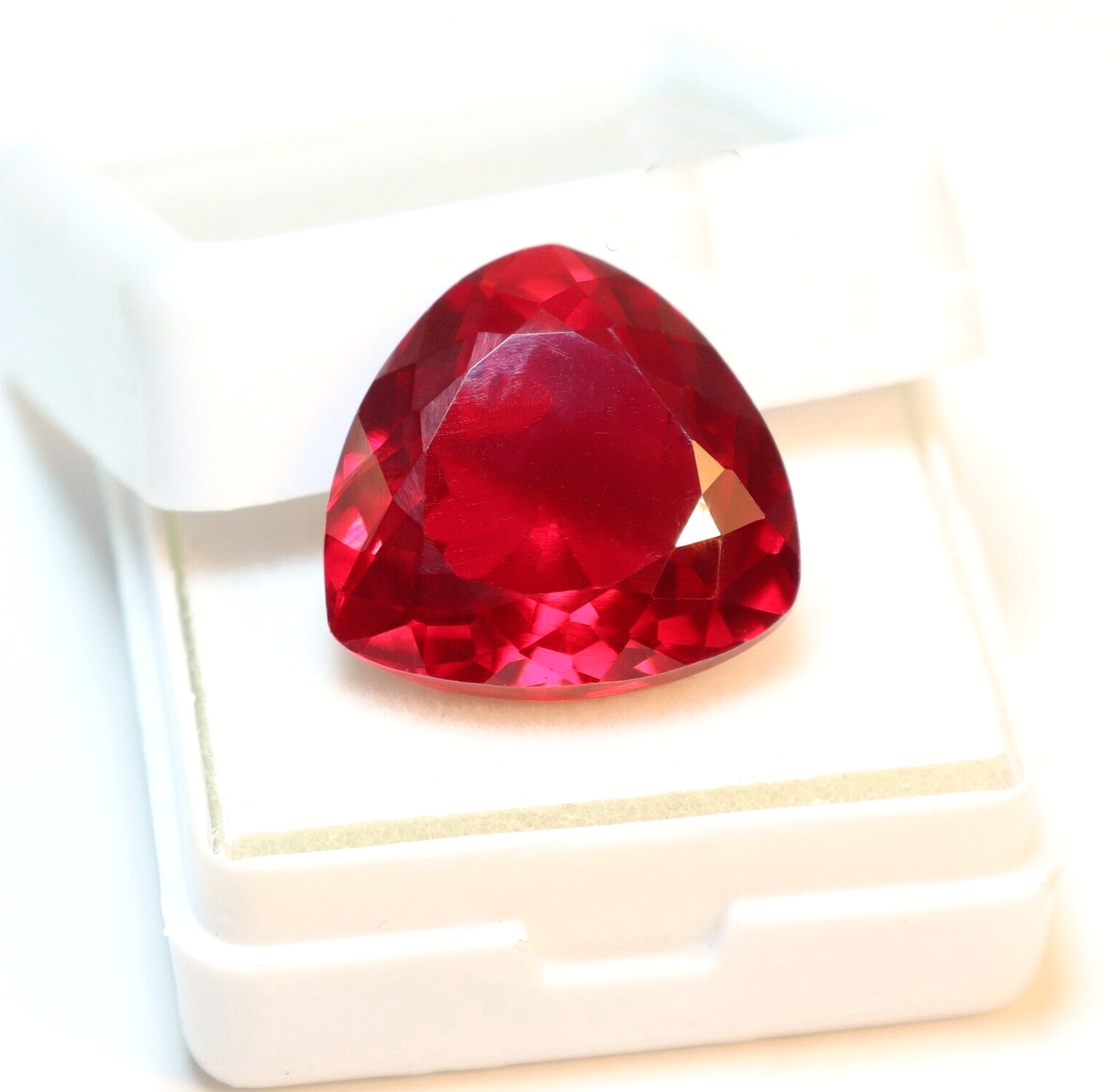 21.35 Ct Natural Mozambique Trillion Red Ruby Loose Gemstone Super Sale