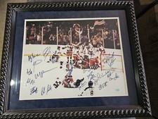 1980 Olympic Mens Hockey MIRACLE Team Signed Framed Photo - All 20 Players