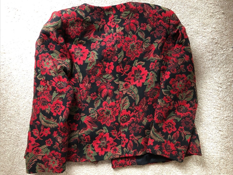Ladies Red & Black Jacket By Cotswold Collections Size 22 eBay