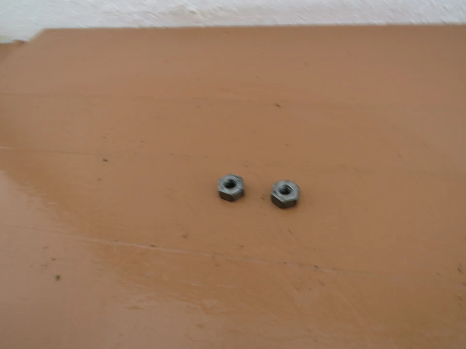 Tuerca de barra para motosierra Homelite Z3300 OEM Foto 4 de 4