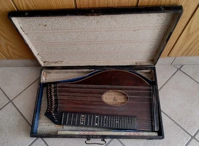 Zither Max Himmelreich Rosenheim) mit Orginalkoffer Saiten - Bild 1 von 4