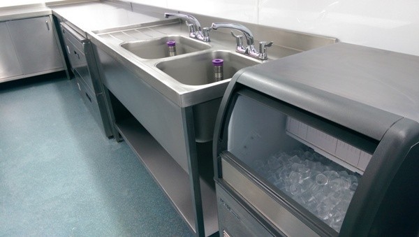 restaurant kitchen equipment