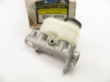 Cilindro maestro de freno Fenco M55022 Reman con depósito para Toyota Camry 1992-1994