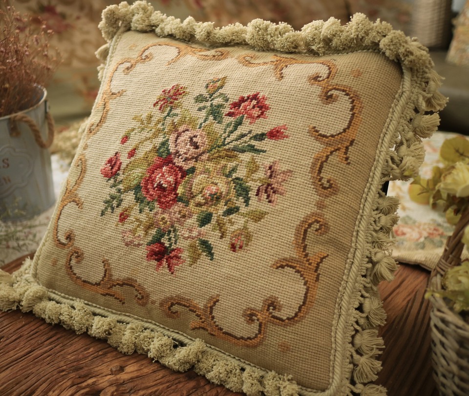 Toile à Broderie Deluxe Golden Apple Art - Bouquet Délicat Cadre Ouvragé