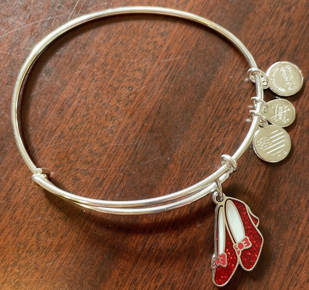 Alex and Ani WIZARD OF OZ GLITTER RUBY SLIPPERS Bangle Bracelet Silver Tone