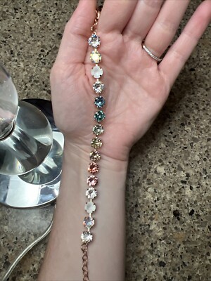 Swarovski Austrian Crystal Bracelet. The Sparkled Shell. Rose gold. Size Average