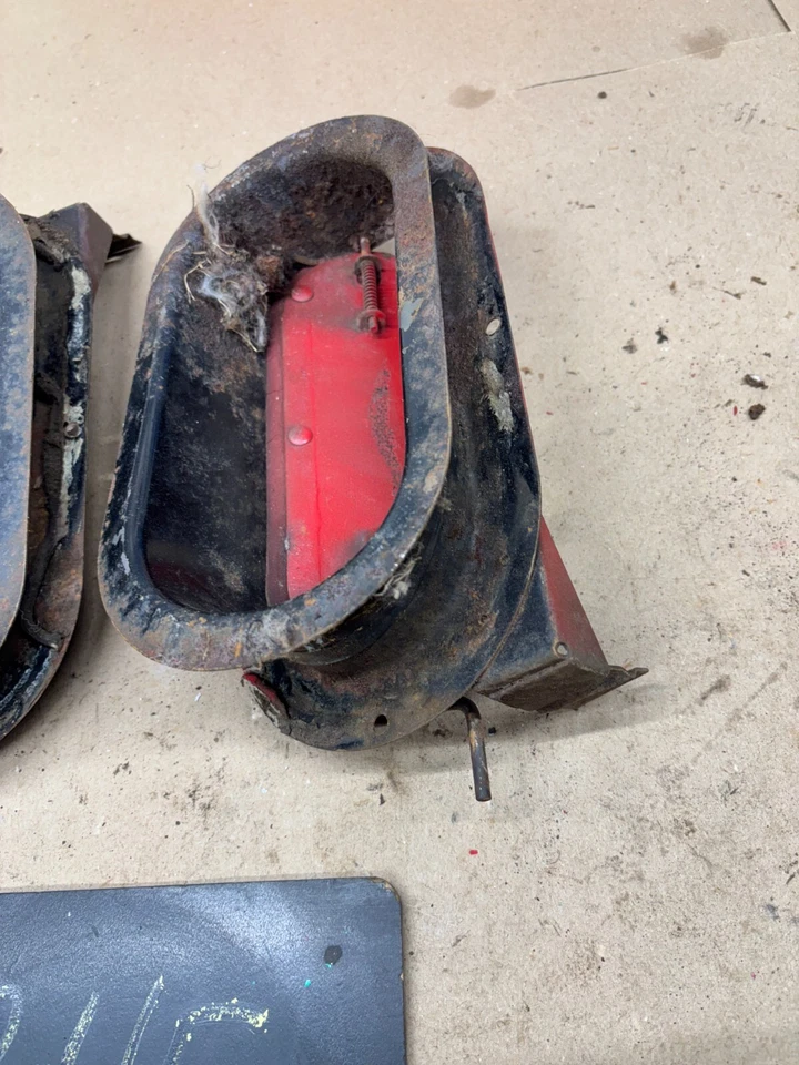 1961 64 65 1966 FORD TRUCK F100 F250 F350 M100 KICK PANEL COWL FRESH AIR VENTS - Image 4 of 4