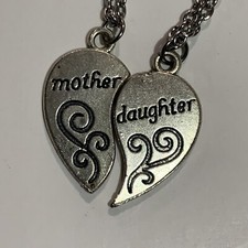 Mother  Daughter Heart Shaped 1" Pendant Set 20" Necklace Jewelry Gift