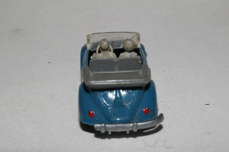 WIKING ALEMANIA VOLKSWAGEN VW ESCARABAJO BUG CONVERTIBLE, AZUL CON PASAJEROS, BONITO Foto 2 de 4
