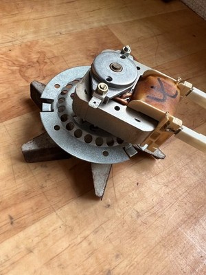 PLASET . Cod.57039 .Querstromlüfter,Ventilator fürHerd / Backofen.35W. Gut.