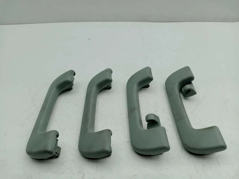 JUEGO TECHO INTERIOR MANIJA AGARRE AUDI A4 TRASERO Y DELANTERO B9 2015-2025 8R0857607H Foto 4 de 4