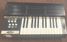 Magnus 350 electric chord organ
