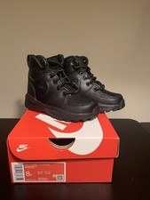 Nike Manoa Children boots 8C Toddler 