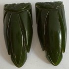 VINTAGE ART DECO CARVED GREEN BAKELITE FLOWER DRESS CLIP PAIR — photo 5