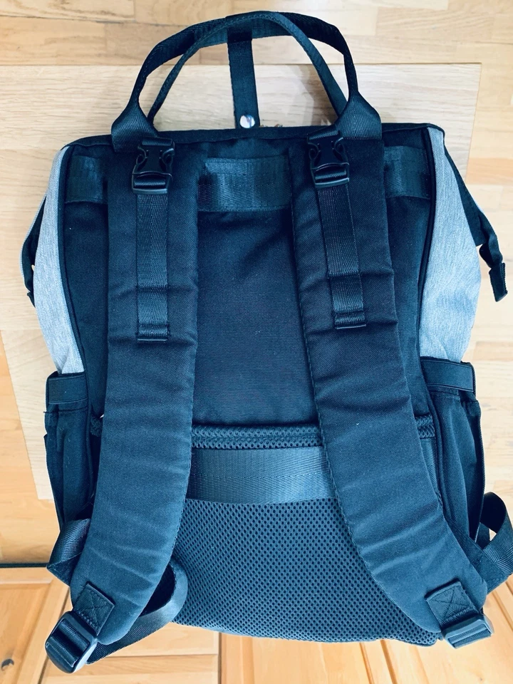 SUPROMOMI Bolsa de Pañales Mochila con Carga USB Tiradores de Cuero Gris y Negro Foto 2 de 4