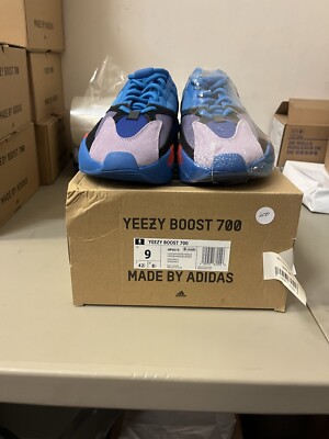 Size adidas Yeezy Boost 700 Hi-Res Blue