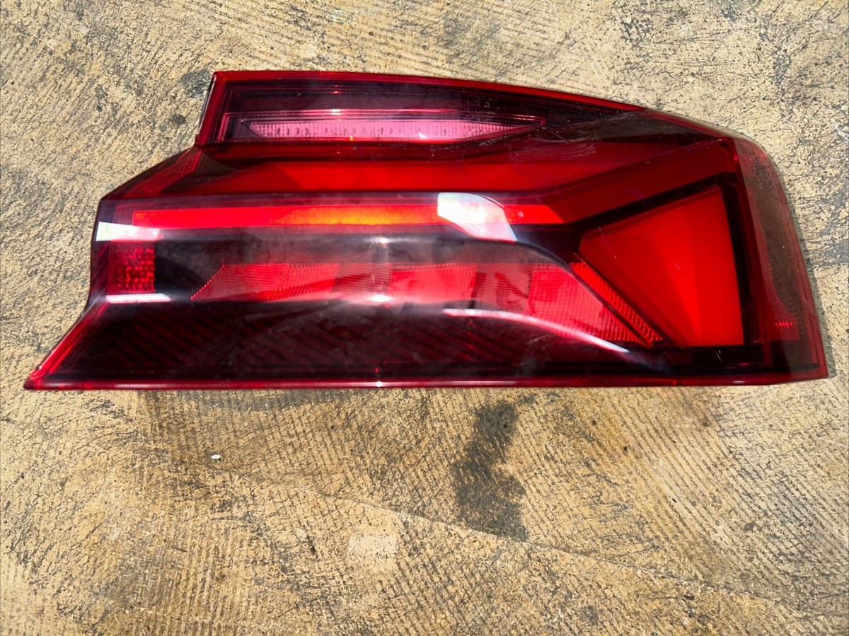 AUDI A5 B9 8W MK2 DRIVER SIDE REAR OUTER MATRIX LED LIGHT 8W6