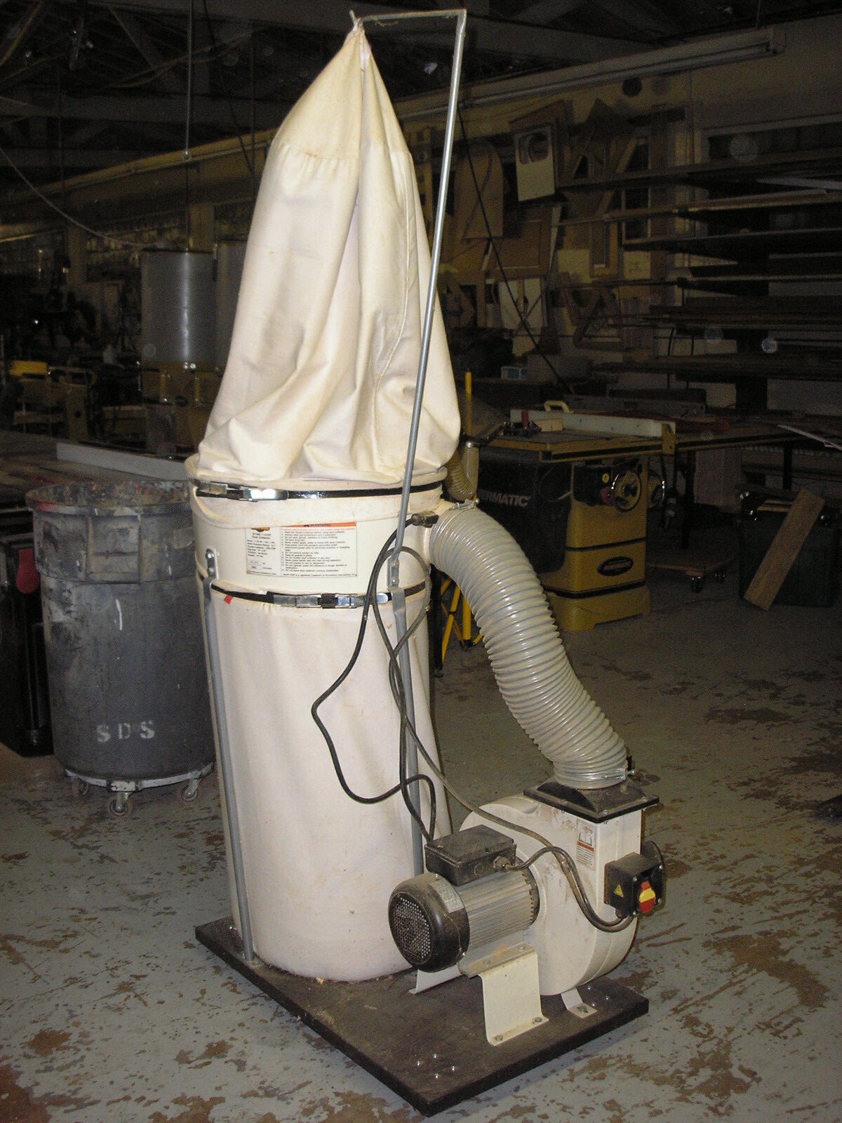 Shop Fox W1685 1.5 HP, 16Amp, 110V, 1P, 3450 RPM, 1280CFM Dust