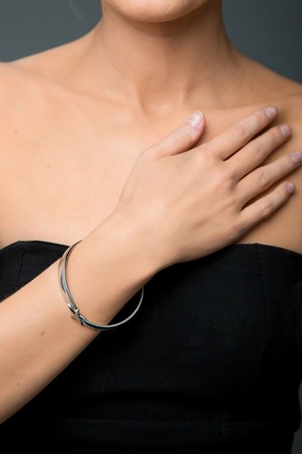 Bracelet Thierry Mugler Plaqué Argent Avec Zirconium Bleu Et Blanc - Neuf étiqueté T51102BZ