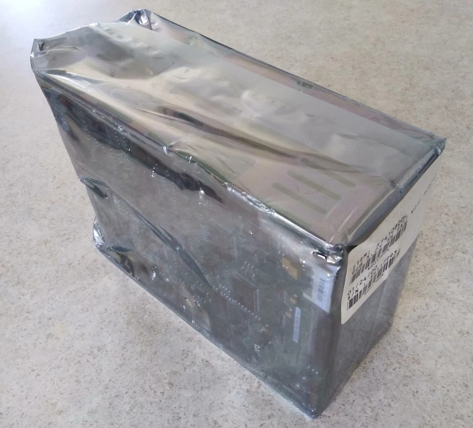 9.1GB Seagate ST410800W 5.25” FH 68 PIN SCSI FAST WIDE Internal Hard Disk Drive - Image 4 of 4