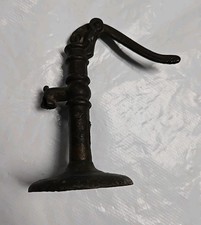 1920s Arcade No. 2 Antique Cast Iron Toy Hand Water Pump 4.75" Tall READ