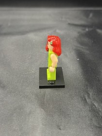 LEGO DC Superheroes Poison Ivy Minifigure sh0010 from Sets 76035 10937 6860