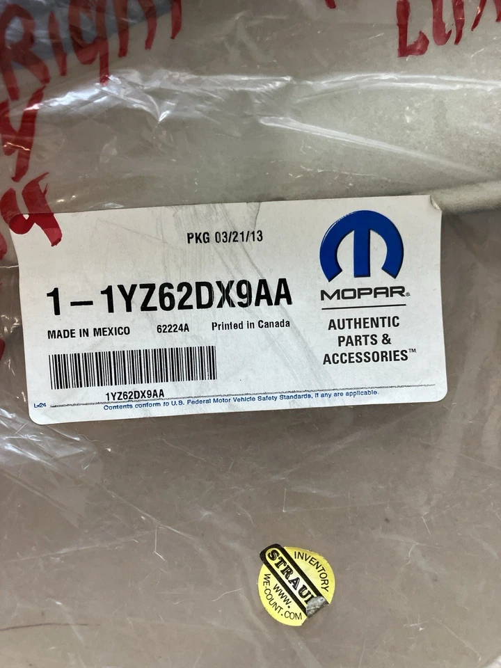 Funda de cojín de asiento Mopar 1YZ62DX9AA 2012-2015 Chrysler Town & Country Foto 3 de 3