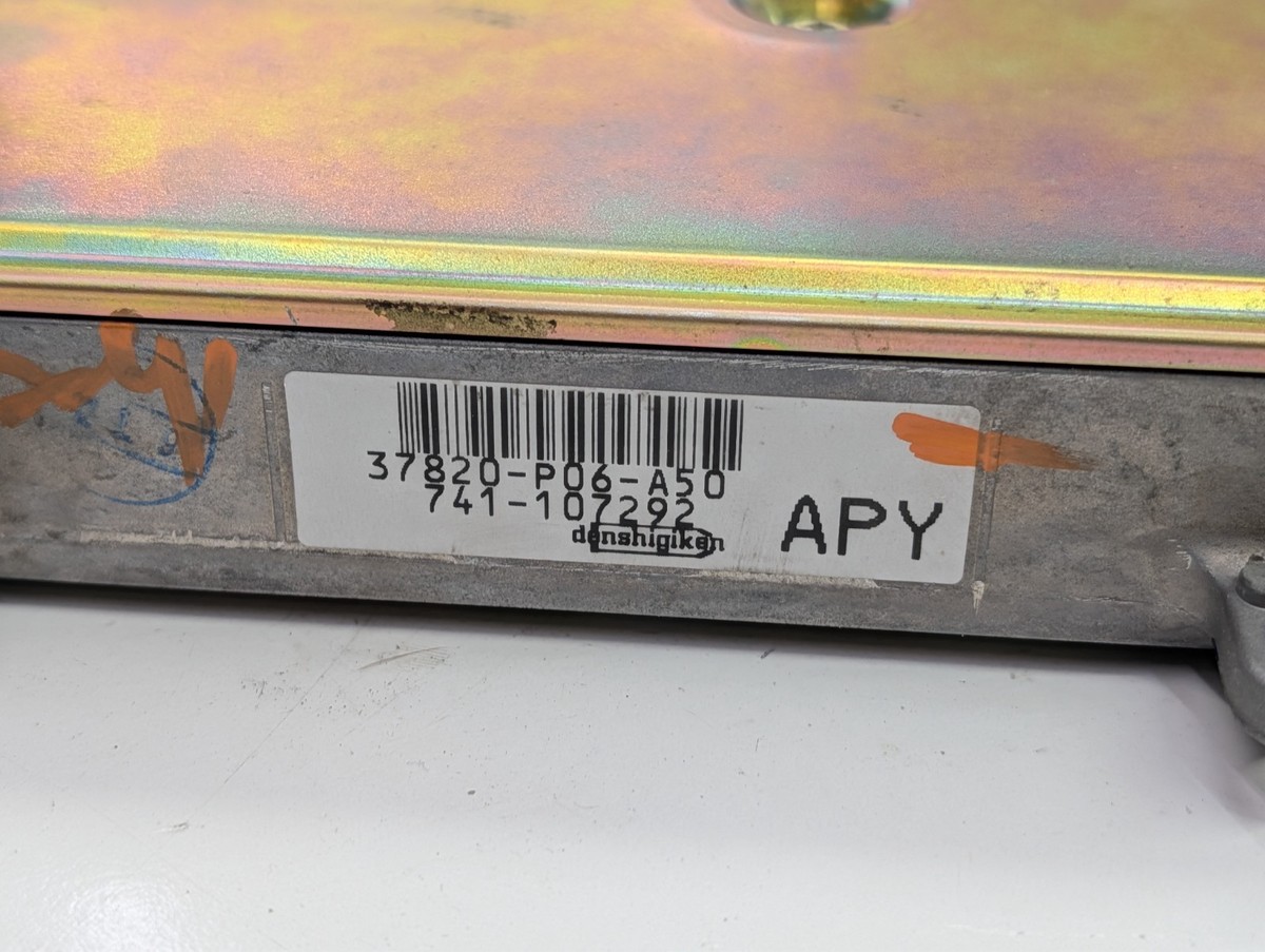 DUNE REAL LONDON 特集号　no6 1992-1995 HONDA CIVIC & DEL SOL ECU 37820-P06-A50 1.5l A/T ECM