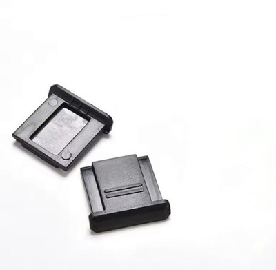 2x Blitzschuhabdeckung Schutz Schwarz für DSLR & SLR Kameras   21×19 mm (BS1)
