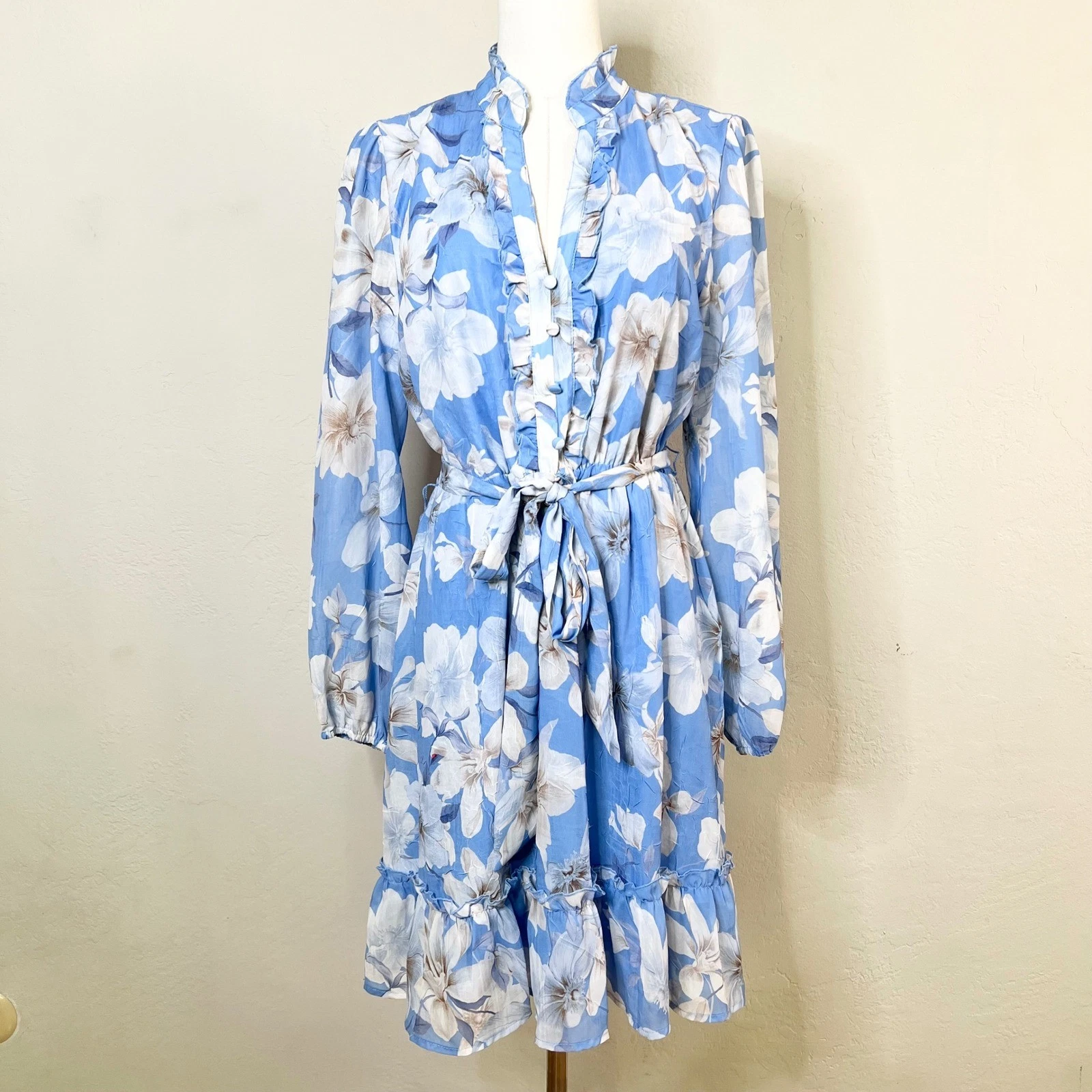 Joie Blue Floral Ruffle V-Neck Long Sleeve Tie Waist Shirt Dress Size Medium
Opens in a new window o