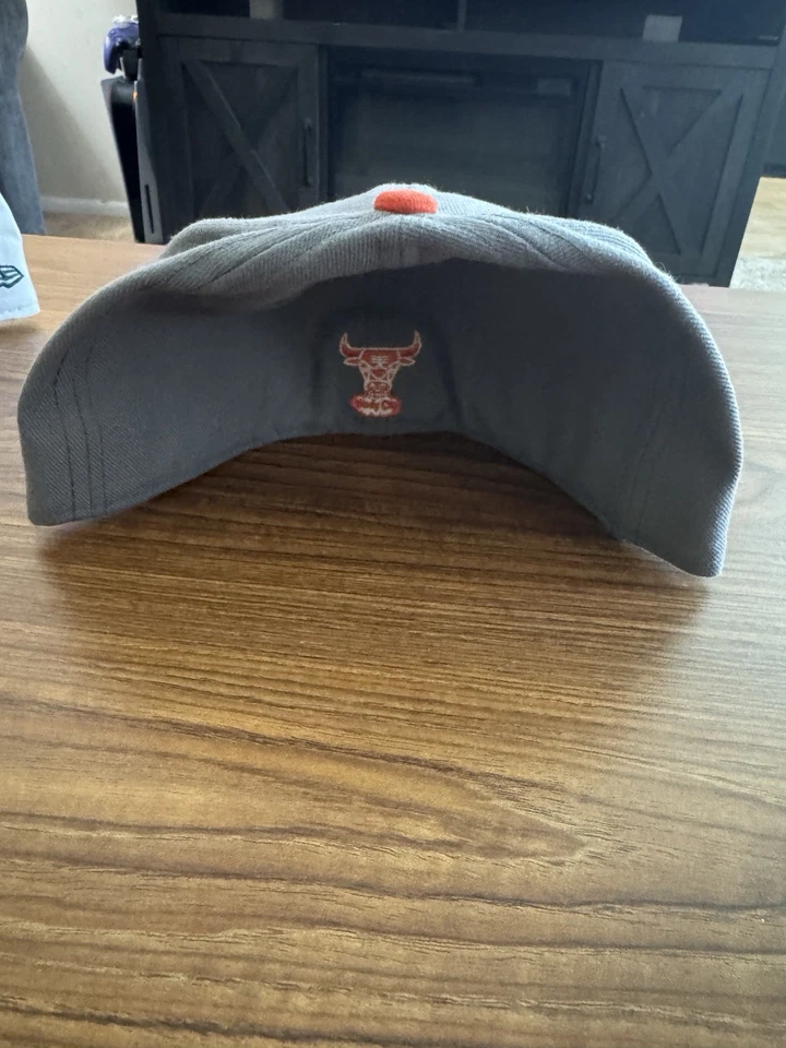 Chicago Bulls New Era 59FIFTY NBA Hardwood  Fitted Cap Hat - Size 7 5/8 LOT OF 2 - Image 4 of 4