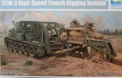 Trumpeter 1:35 - 09502 BTM-3 High-Speed Trench Digging Vehicle Model Kit