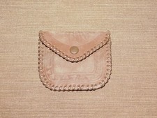 VINTAGE 3 1/4" ACROSS 2 3/4" HIGH INDIAN CHIEF HEAD MINI LEATHER COIN PURSE