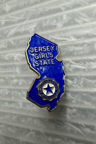 New Jersey AMERICAN LEGION Auxiliary Jersey Girls State LAPEL PIN LOT/2 LGB 1920 - Picture 2 of 14