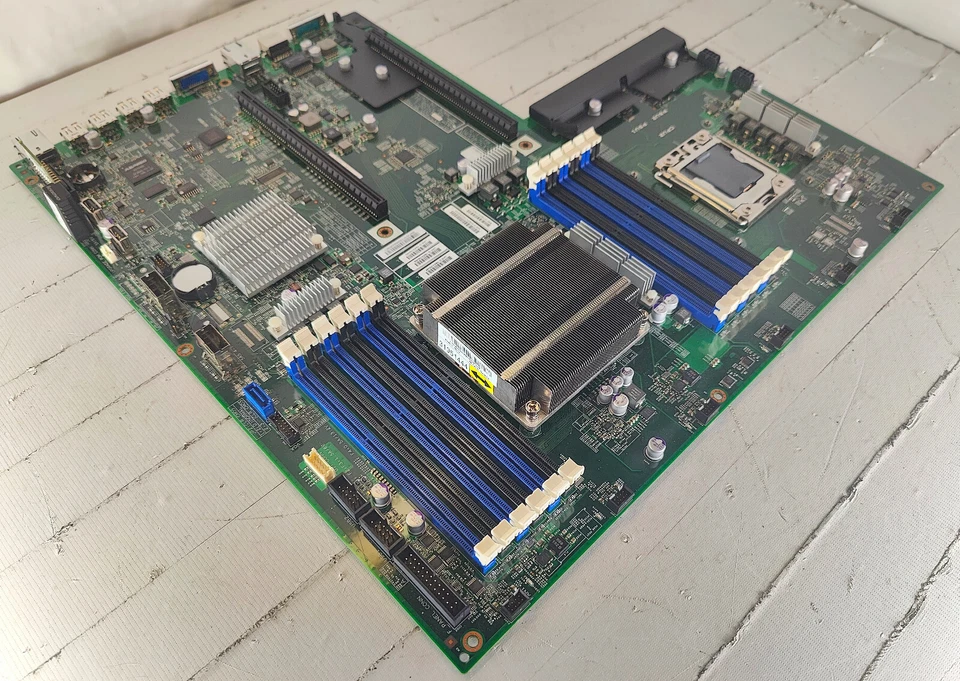 Lenovo SX52400RN PBT-SX52400 Server Motherboard 10102-1 03X4425 with 1x Heatsink - Image 2 of 4