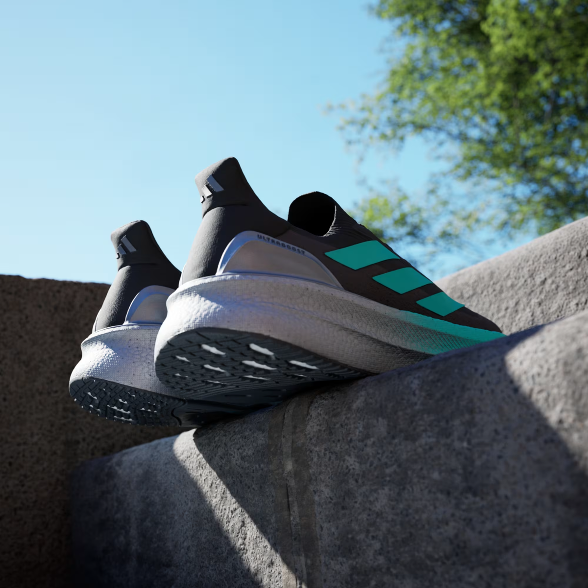 ティファニーブルー★adidas★MERCEDES-F1 TEAM Ultraboost 5X W Shoes - MERCEDES - AMG PETRONAS FORMULA ONE TEAM Ultraboost