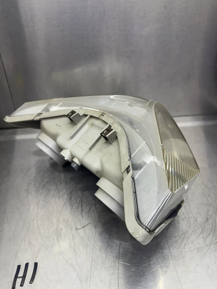 Conjunto de lámpara de faros Yamaha RX1 WARRIOR RAGE VECTOR 2003-2018 8FA-84310-00-00 Foto 4 de 4