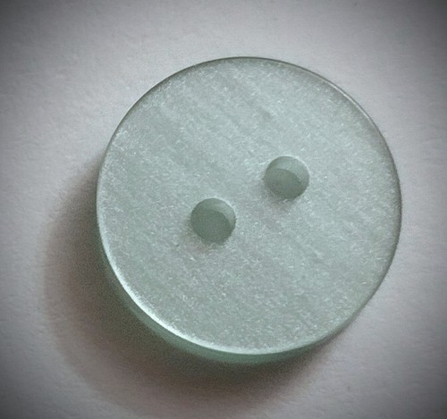 1/2" Dusty Green Star Design Craft/Clothing Buttons - Picture 4 of 4